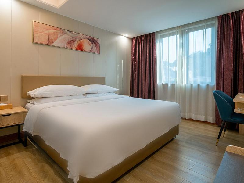 Vienna Hotel Zhuhai Xiangzhou Bus Station Esterno foto